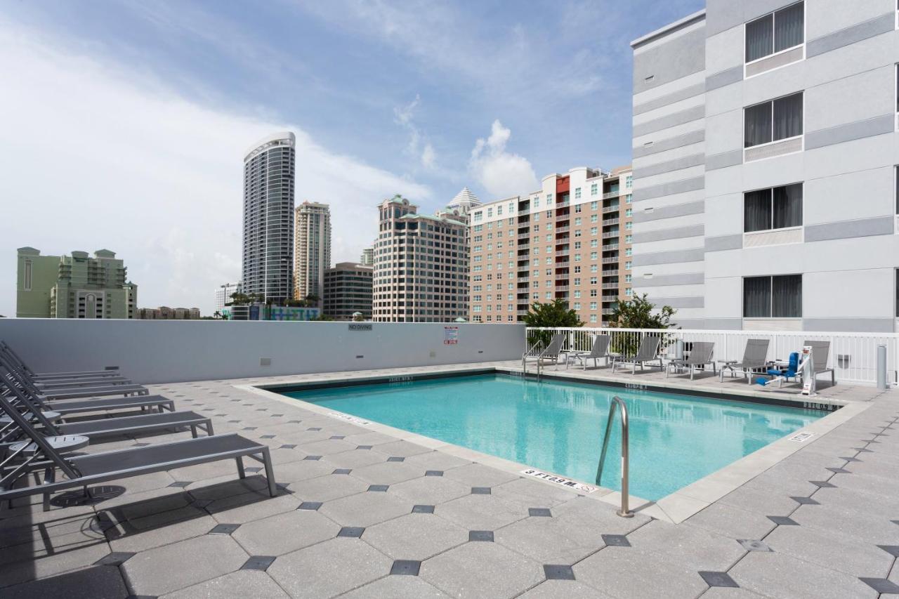 Fairfield Inn & Suites By Marriott Fort Lauderdale Downtown/Las Olas Exterior photo